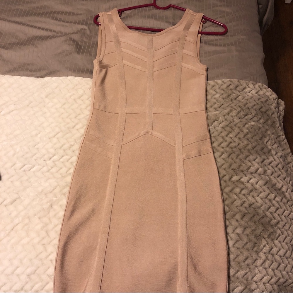 Beautiful bebe cocktail dress!